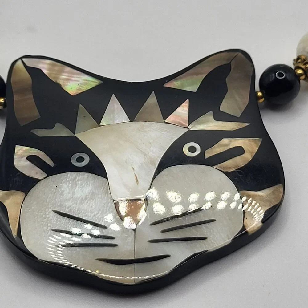Vintage 1970 Lee Sands Mother of Pearl Inlay Cat Necklace 17in